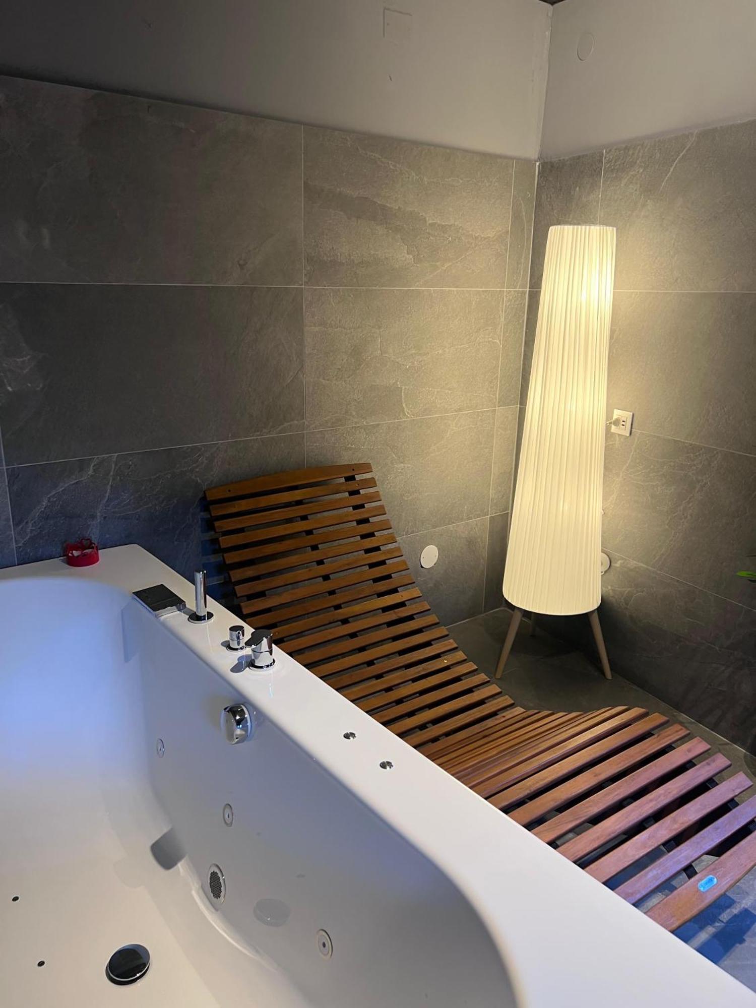 Villa Como, Jacuzzi Spa And Private Pool Blevio Eksteriør bilde